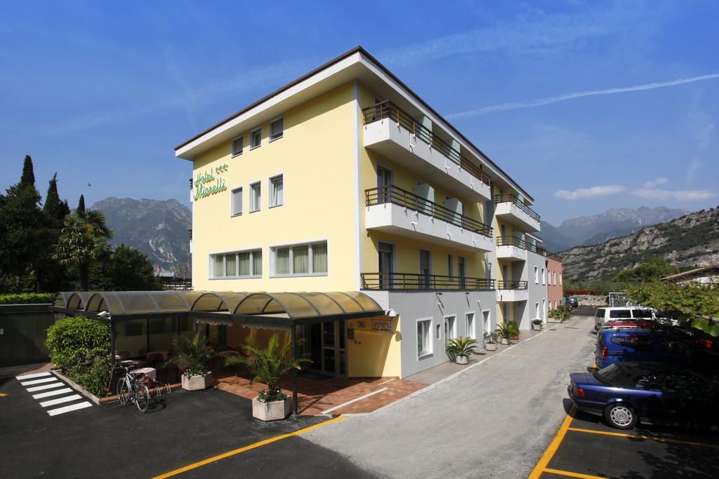 Hotel Miorelli Torbole Sul Garda Zewnętrze zdjęcie