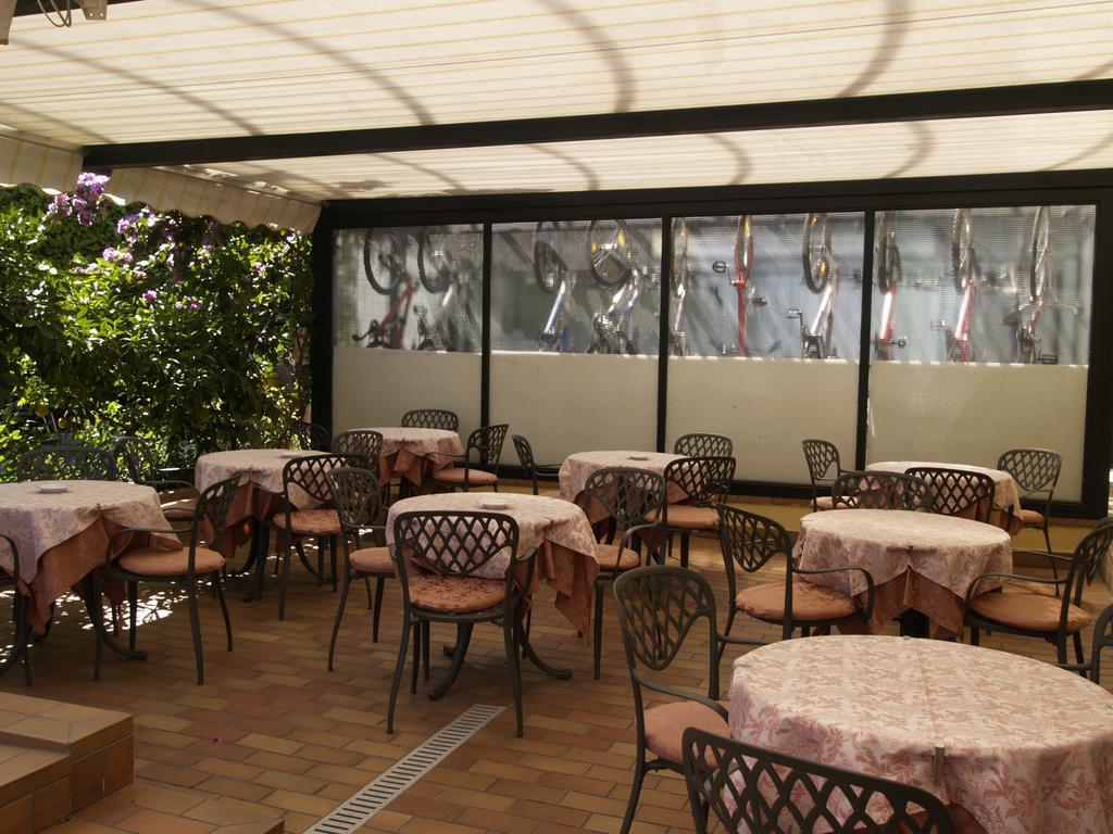 Hotel Miorelli Torbole Sul Garda Zewnętrze zdjęcie