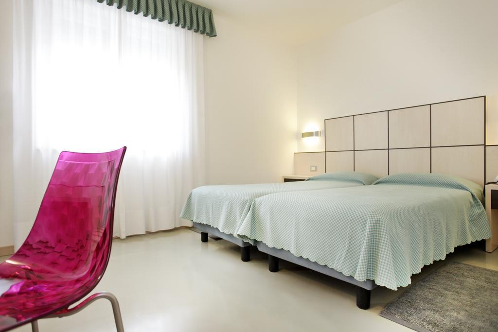Hotel Miorelli Torbole Sul Garda Zewnętrze zdjęcie